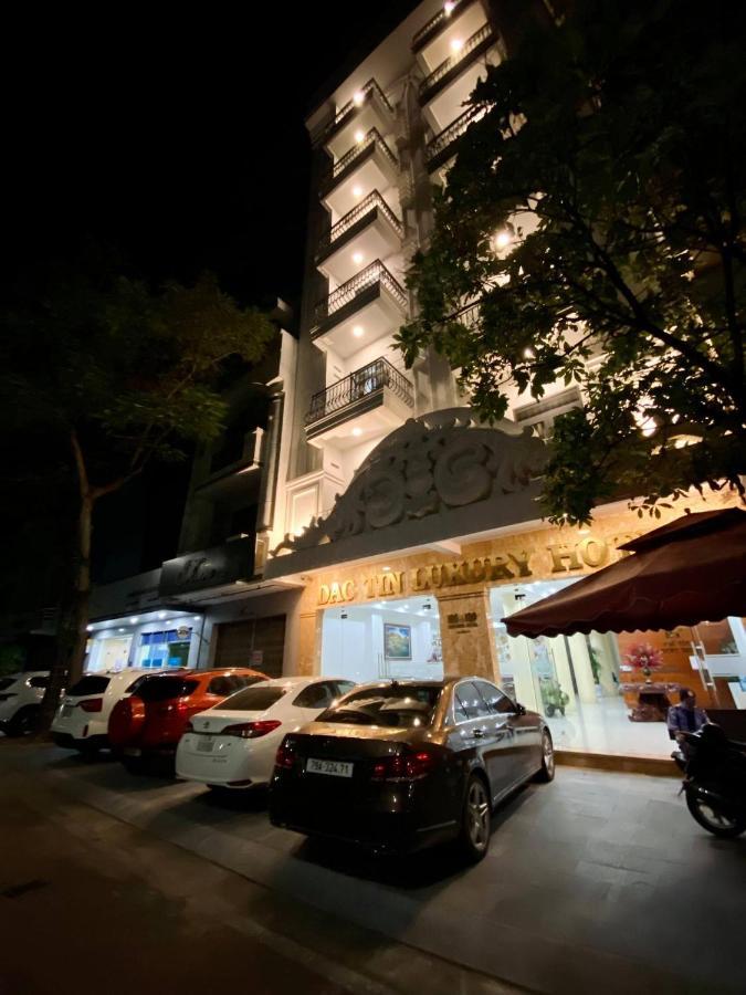 Dac Tin Luxury Hotel Туй Хоа Екстериор снимка