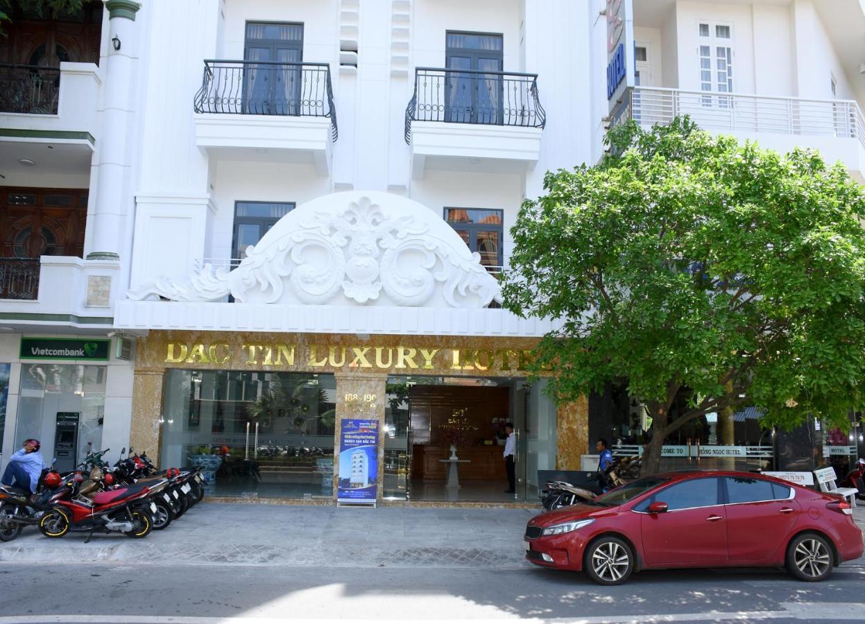 Dac Tin Luxury Hotel Туй Хоа Екстериор снимка