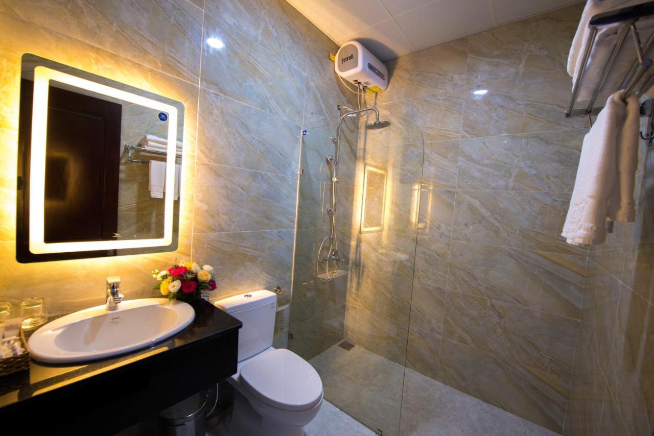 Dac Tin Luxury Hotel Туй Хоа Екстериор снимка